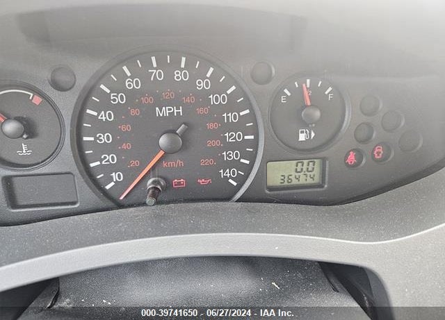 2005 FORD FOCUS ZX4 VIN: 1FAFP34N25W111298