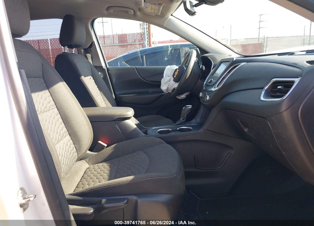2018 CHEVROLET EQUINOX LT VIN: 2GNAXJEV6J6234380