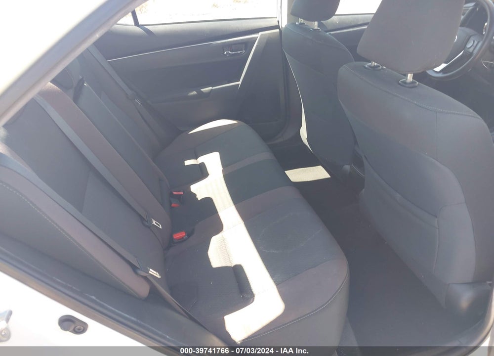 2018 TOYOTA COROLLA LE VIN: 2T1BURHE9JC057791