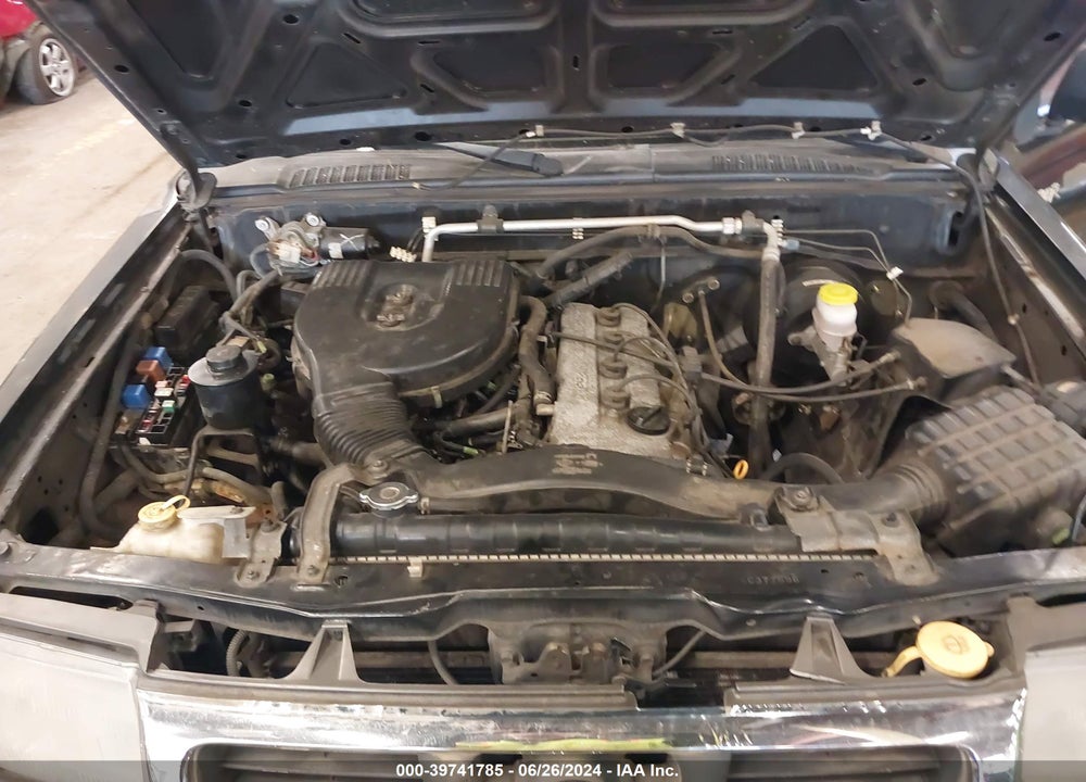 1998 NISSAN FRONTIER SE/XE VIN: 1N6DD26S3WC377596