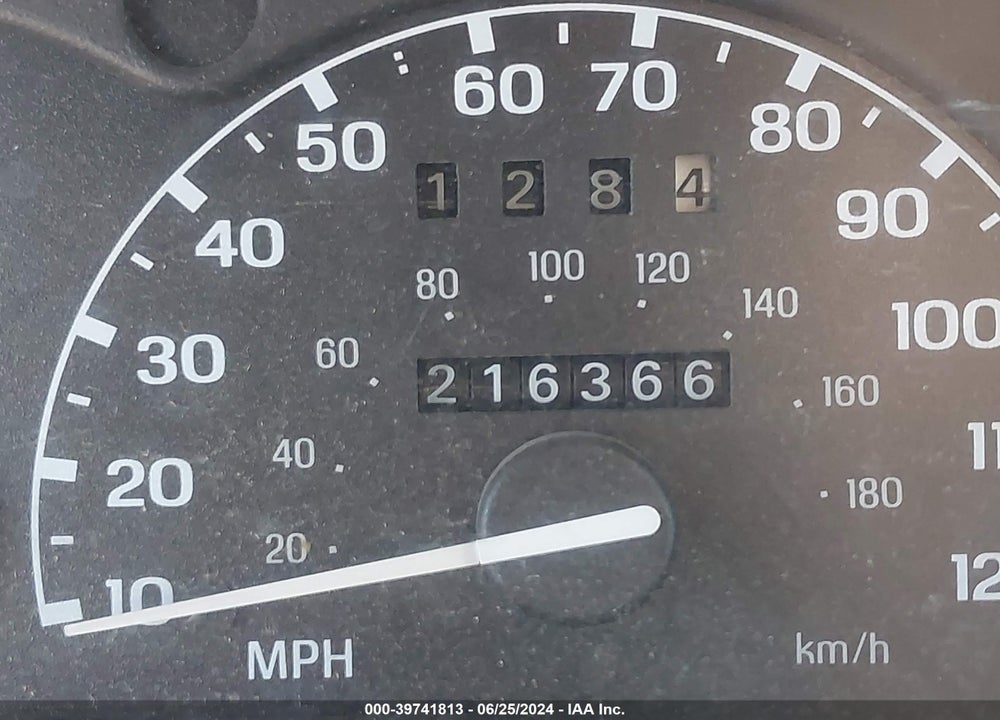 1996 FORD EXPLORER VIN: 1FMDU35P1TZA99338