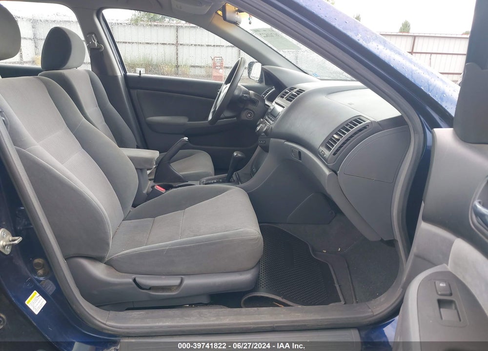 2004 HONDA ACCORD 3.0 LX VIN: 1HGCM66364A102748
