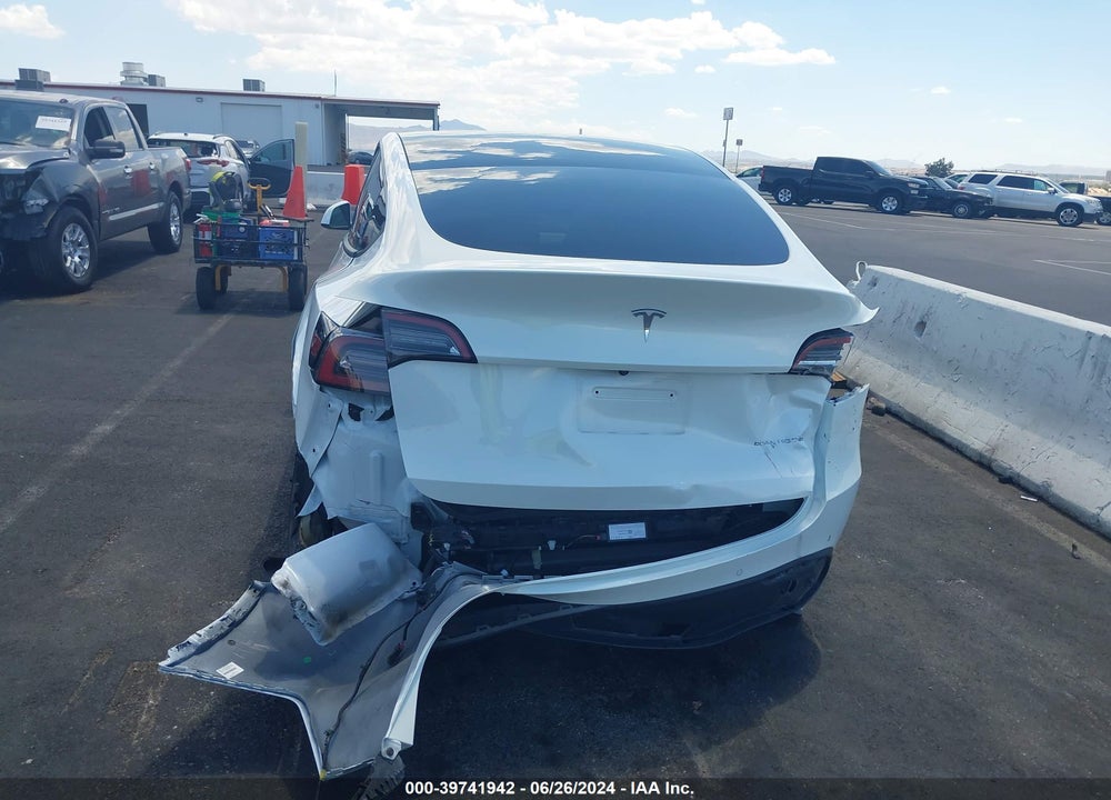 2021 TESLA MODEL Y LONG RANGE DUAL MOTOR ALL-WHEEL DRIVE VIN: 5YJYGDEEXMF186521