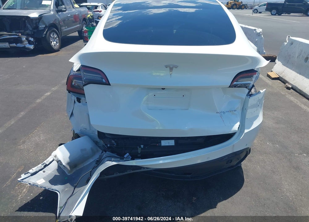 2021 TESLA MODEL Y LONG RANGE DUAL MOTOR ALL-WHEEL DRIVE VIN: 5YJYGDEEXMF186521