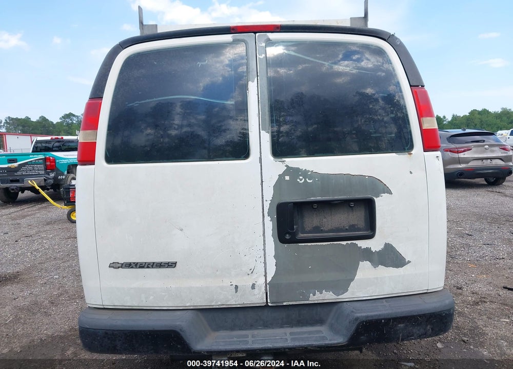 2008 CHEVROLET EXPRESS WORK VAN VIN: 1GCGG25C781102667