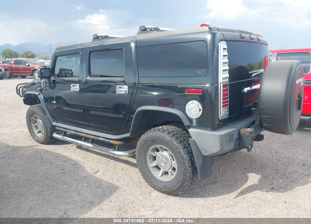 2005 HUMMER H2 SUV VIN: 5GRGN23U05H120611