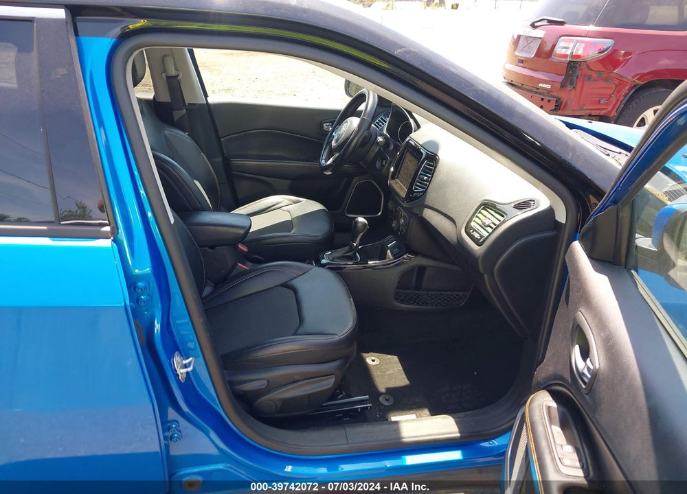 2020 JEEP COMPASS LIMITED FWD VIN: 3C4NJCCB9LT140525
