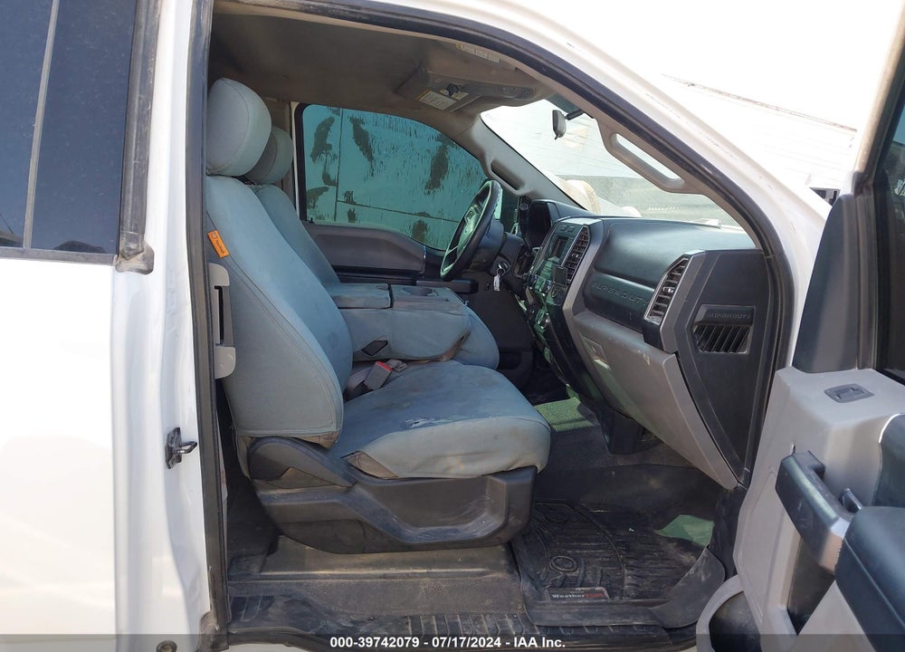 2019 FORD F-350 XLT VIN: 1FD7X3B65KEF58988