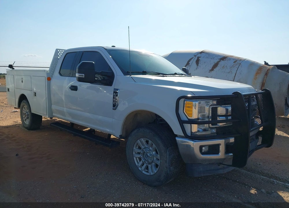 2019 FORD F-350 XLT VIN: 1FD7X3B65KEF58988