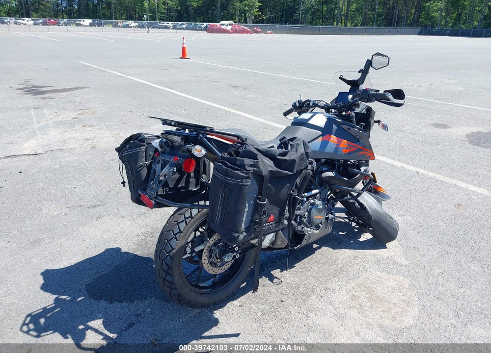2022 KTM 390 ADVENTURE VIN: MD2JGJ406NC243103