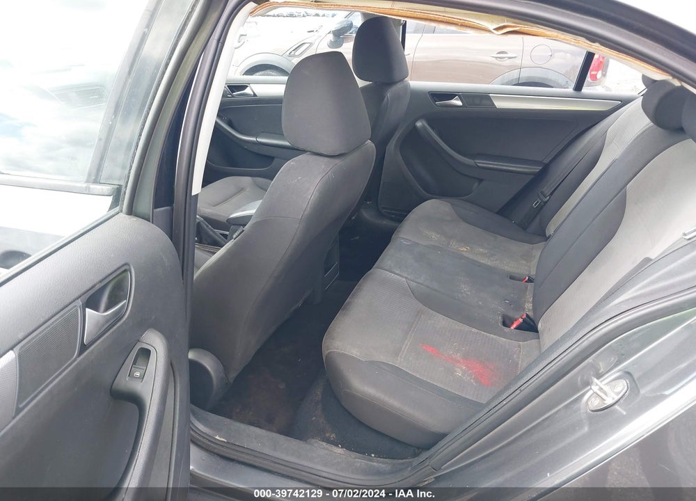 2018 VOLKSWAGEN JETTA 1.4T S VIN: 3VW2B7AJ4JM240571