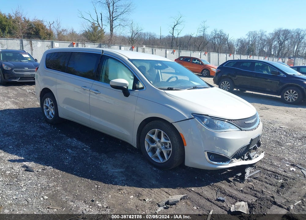 2017 CHRYSLER PACIFICA TOURING PLUS VIN: 2C4RC1BG8HR796013