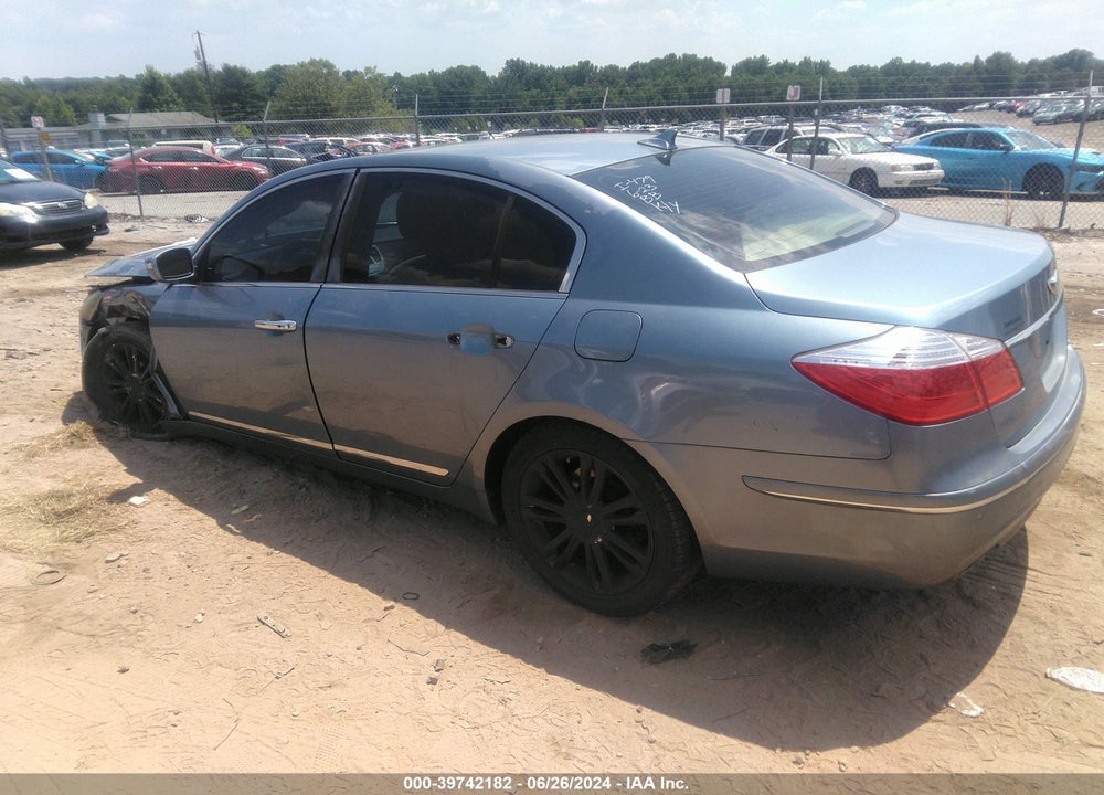 2009 HYUNDAI GENESIS 4.6 VIN: KMHGC46F39U044942