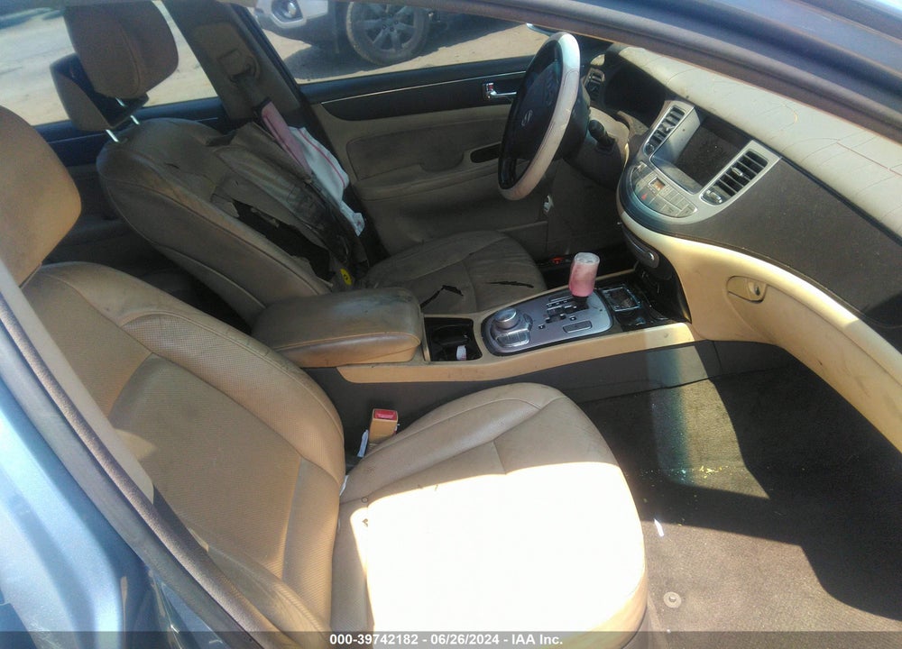 2009 HYUNDAI GENESIS 4.6 VIN: KMHGC46F39U044942