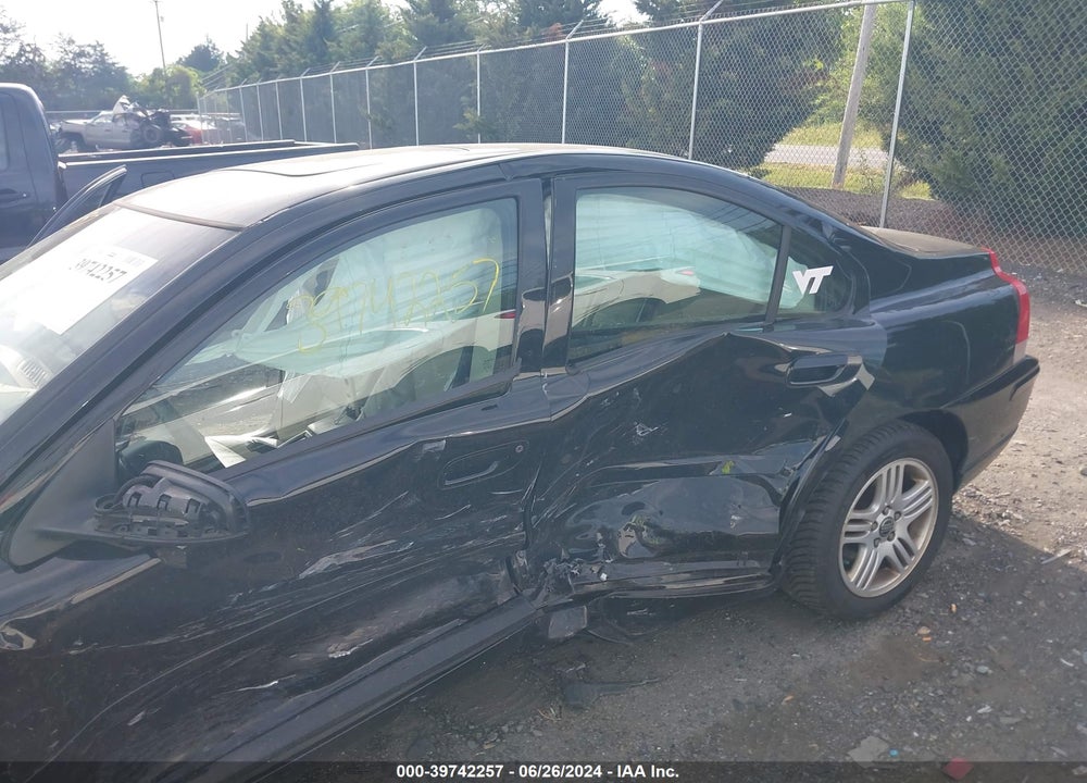2006 VOLVO S60 2.5T VIN: YV1RS592262556305