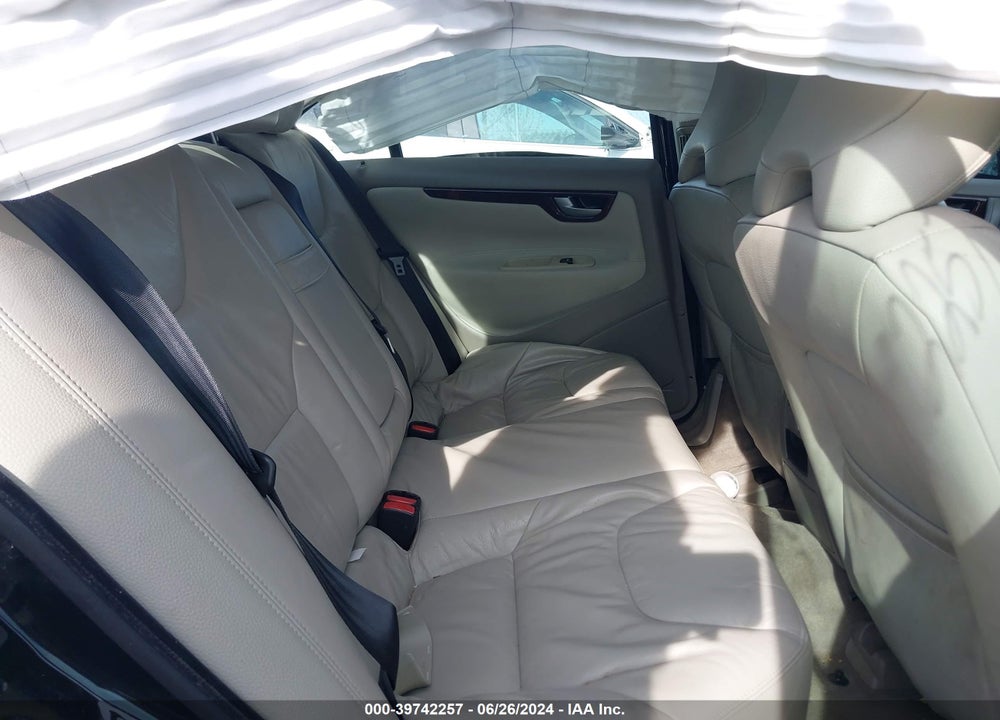 2006 VOLVO S60 2.5T VIN: YV1RS592262556305