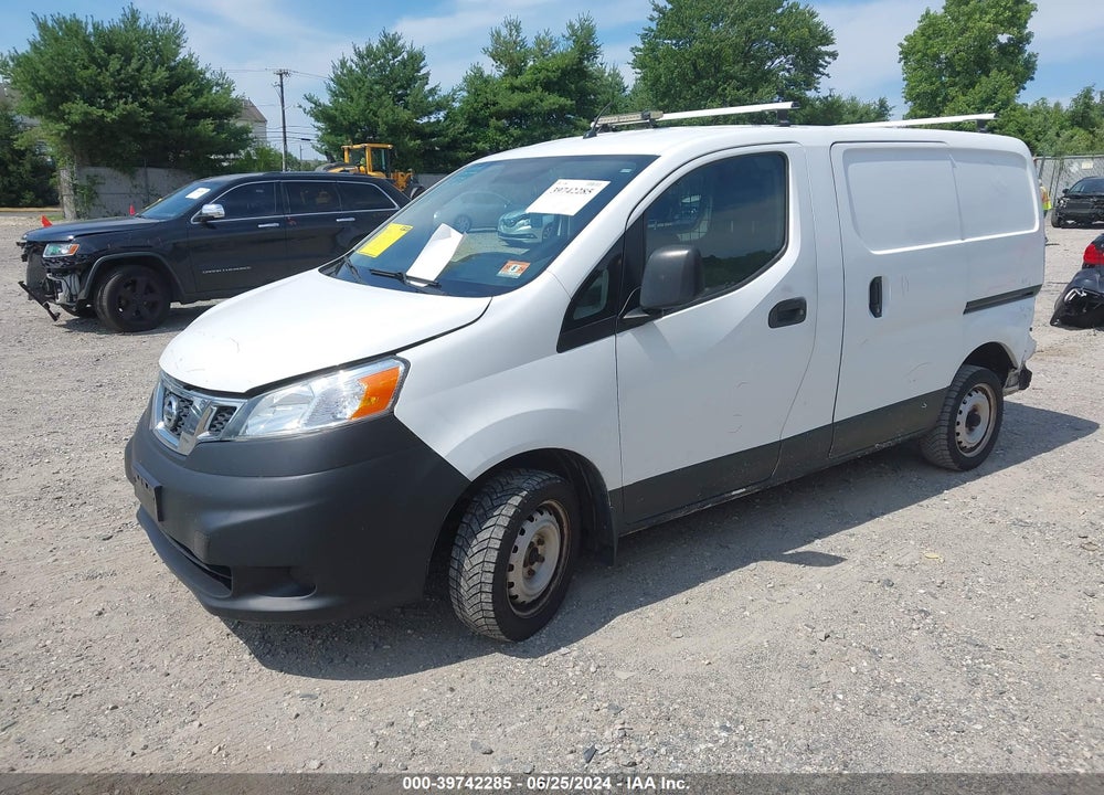 2015 NISSAN NV200 SV VIN: 3N6CM0KN5FK715137