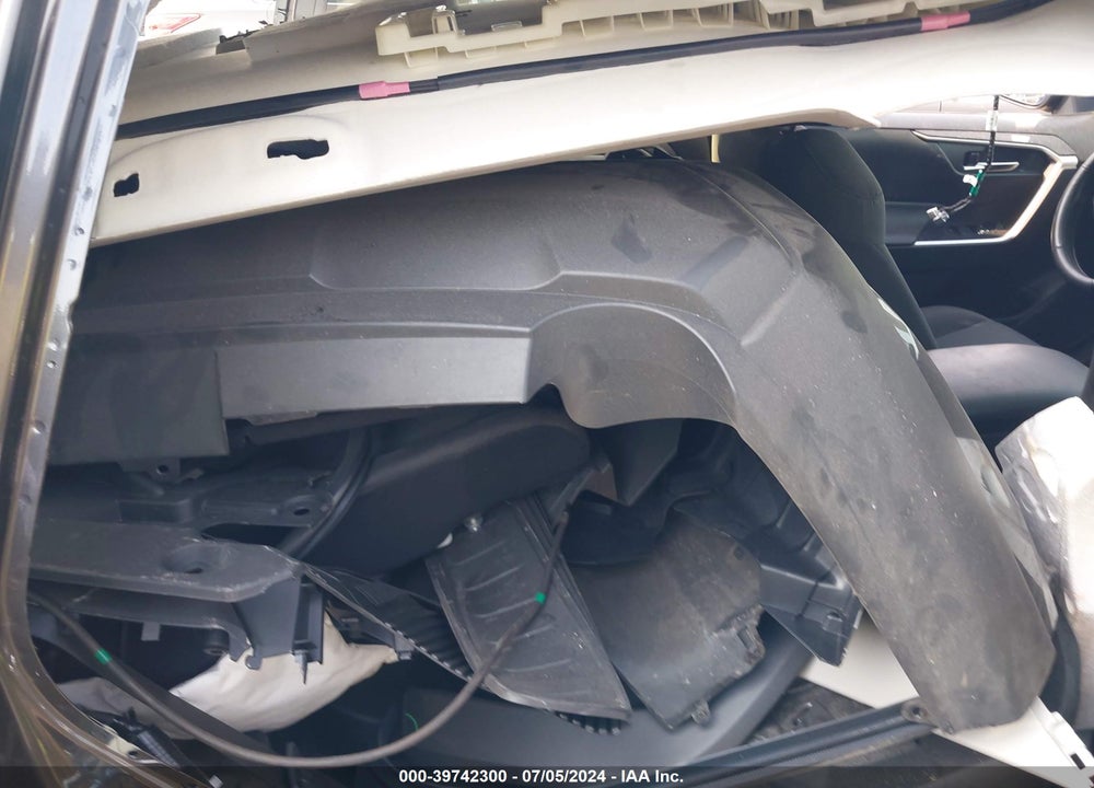 2022 TOYOTA RAV4 XLE VIN: 2T3P1RFV4NC274549