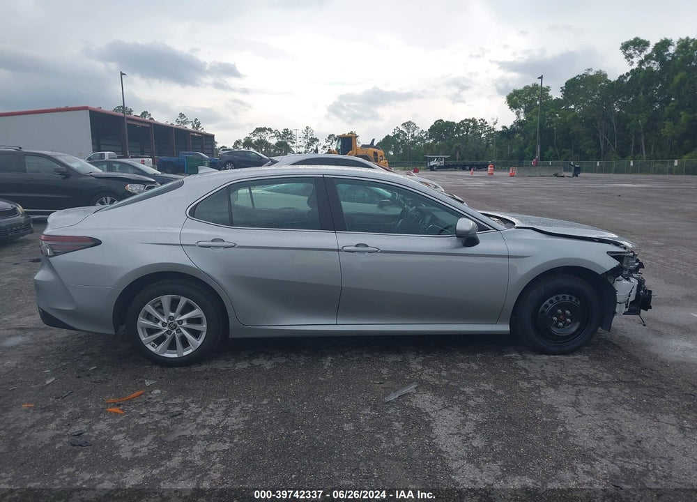 2024 TOYOTA CAMRY LE VIN: 4T1C11AK8RU867017