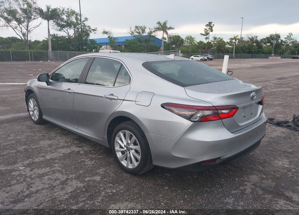 2024 TOYOTA CAMRY LE VIN: 4T1C11AK8RU867017
