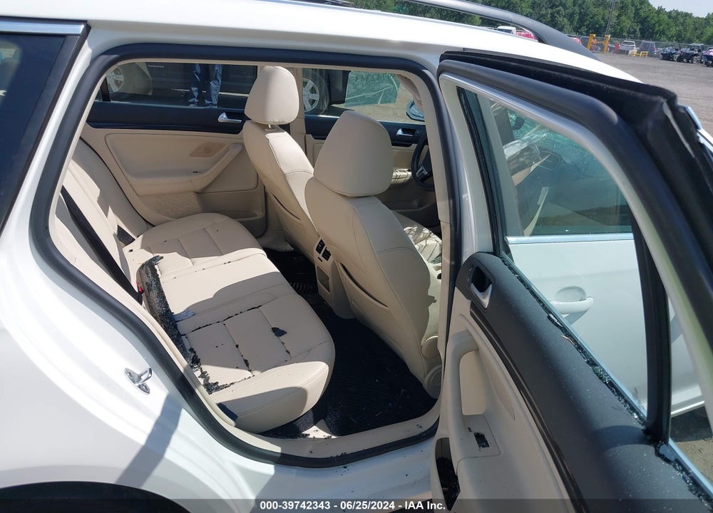 2013 VOLKSWAGEN JETTA SPORTWAGEN 2.5L SE VIN: 3VWPP7AJ3DM668143