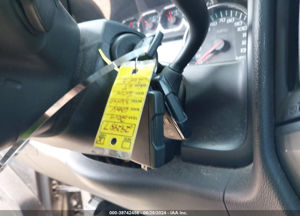 2014 CHEVROLET SILVERADO 1500 1LT VIN: 3GCUKREH5EG292987
