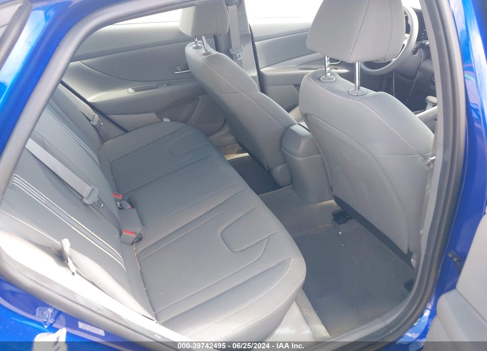 2023 HYUNDAI ELANTRA SEL VIN: KMHLM4AG5PU429010