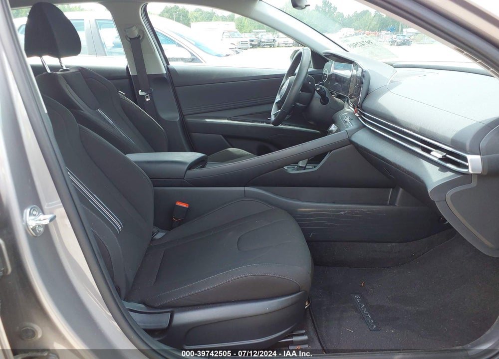 2023 HYUNDAI ELANTRA SEL VIN: KMHLS4AG7PU460717