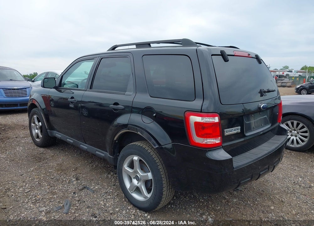 2009 FORD ESCAPE XLT VIN: 1FMCU03G99KA15183