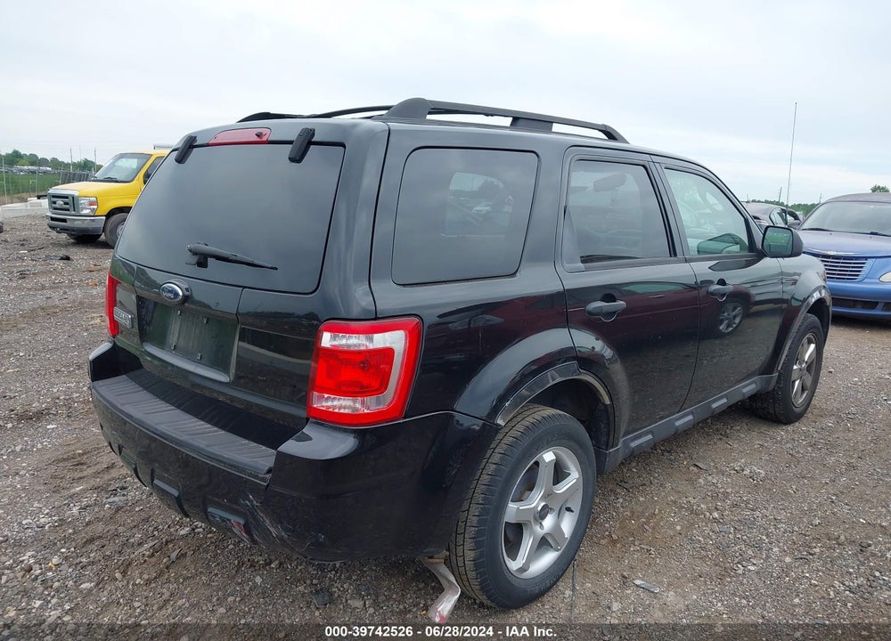 2009 FORD ESCAPE XLT VIN: 1FMCU03G99KA15183