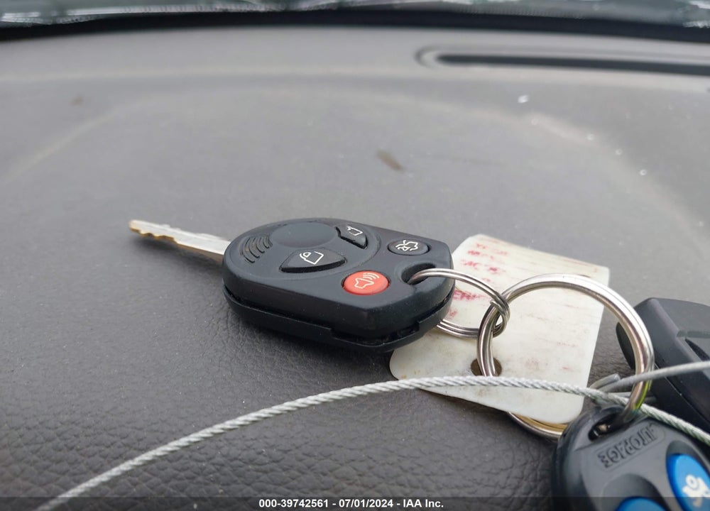 2010 FORD FUSION SE VIN: 3FAHP0HA3AR127392