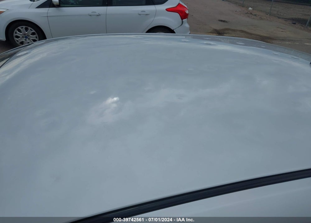 2010 FORD FUSION SE VIN: 3FAHP0HA3AR127392