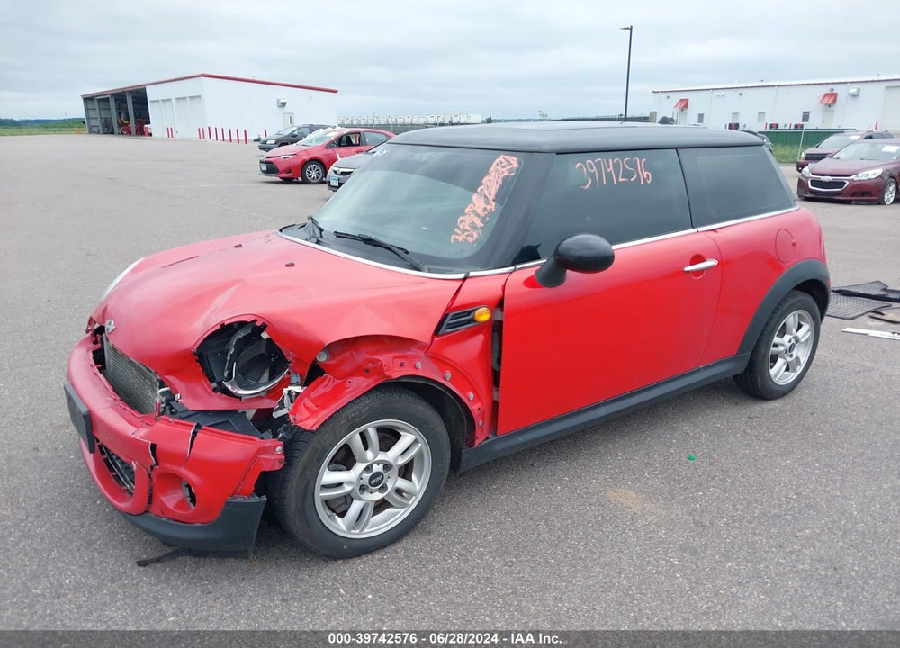 2013 MINI HARDTOP COOPER VIN: WMWSU3C58DT374556
