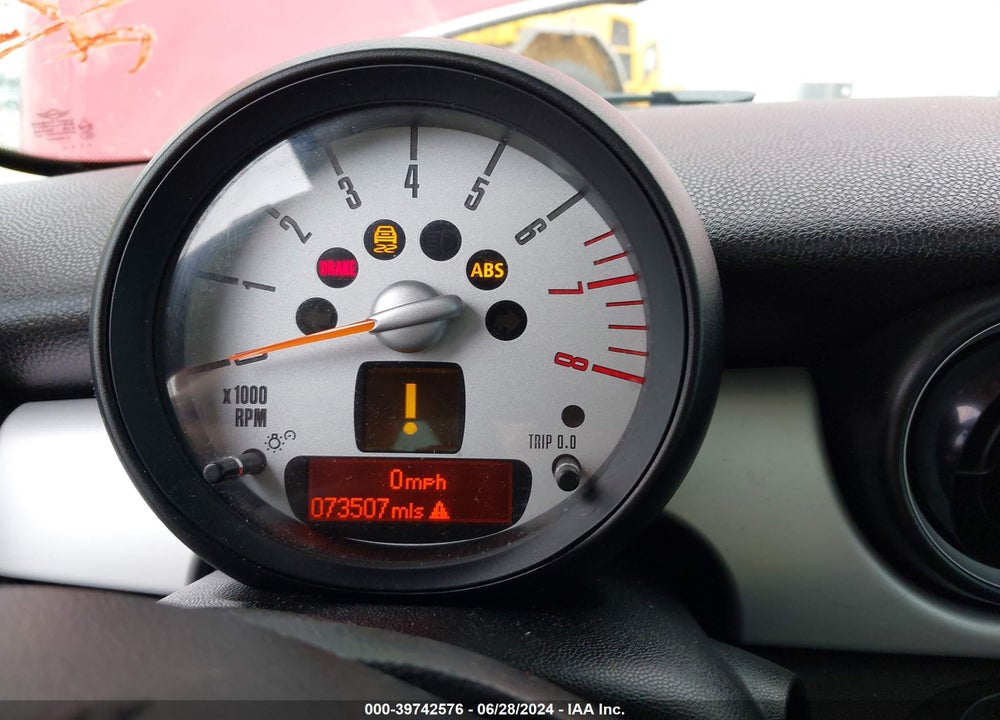 2013 MINI HARDTOP COOPER VIN: WMWSU3C58DT374556