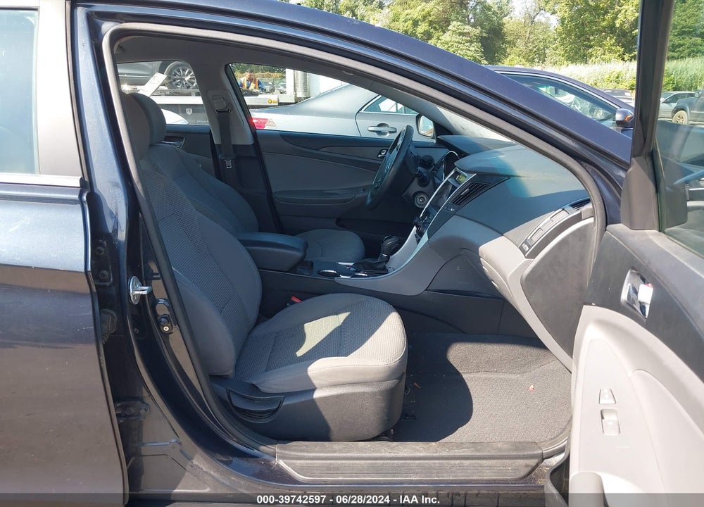 2011 HYUNDAI SONATA GLS VIN: 5NPEB4AC0BH283618
