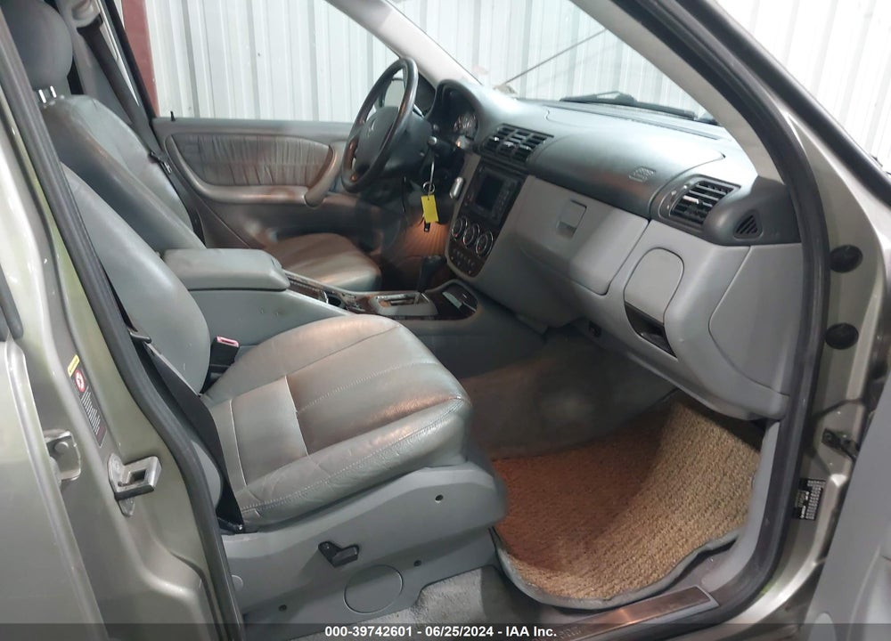 2005 MERCEDES-BENZ ML 350 4MATIC VIN: 4JGAB57E35A539108