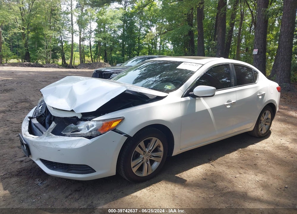 2013 ACURA ILX 2.0L VIN: 19VDE1F36DE021547