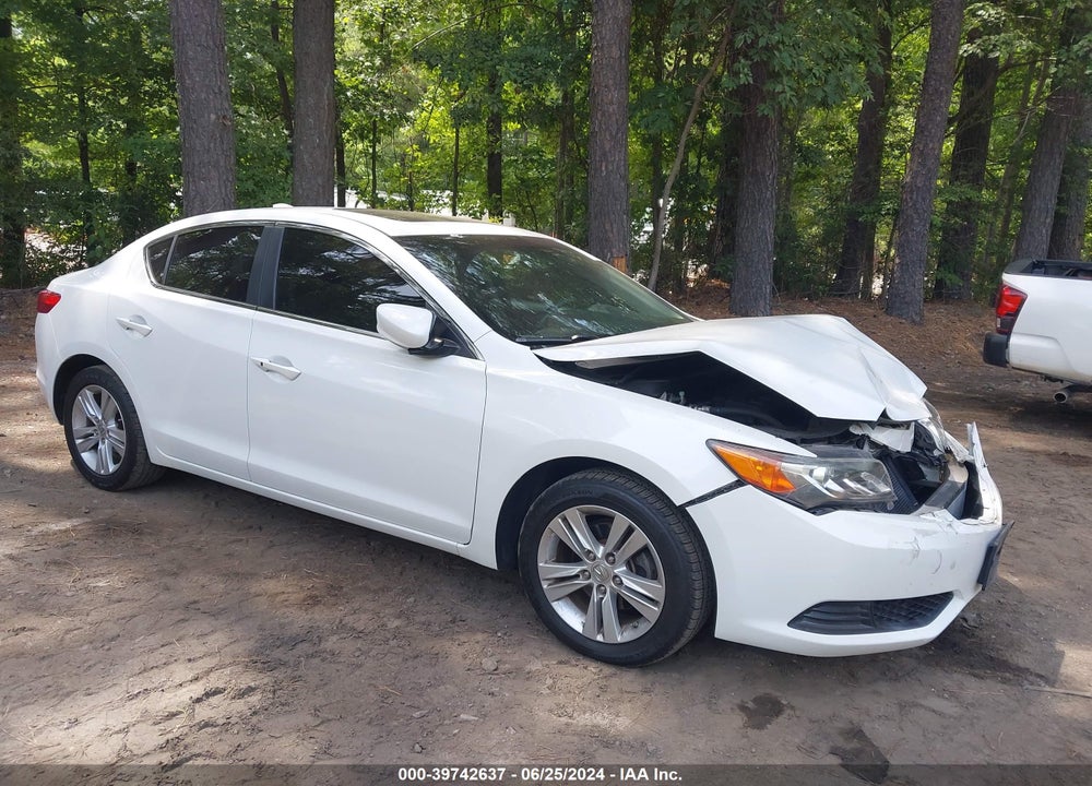 2013 ACURA ILX 2.0L VIN: 19VDE1F36DE021547