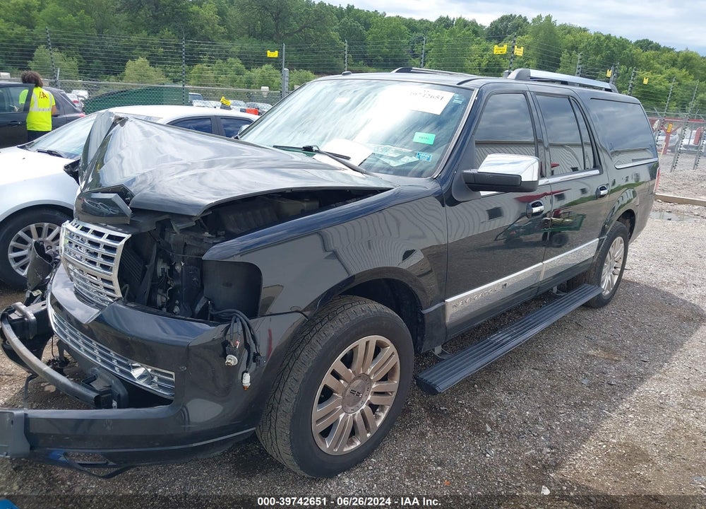 2013 LINCOLN NAVIGATOR L VIN: 5LMJJ3J58DEL04336
