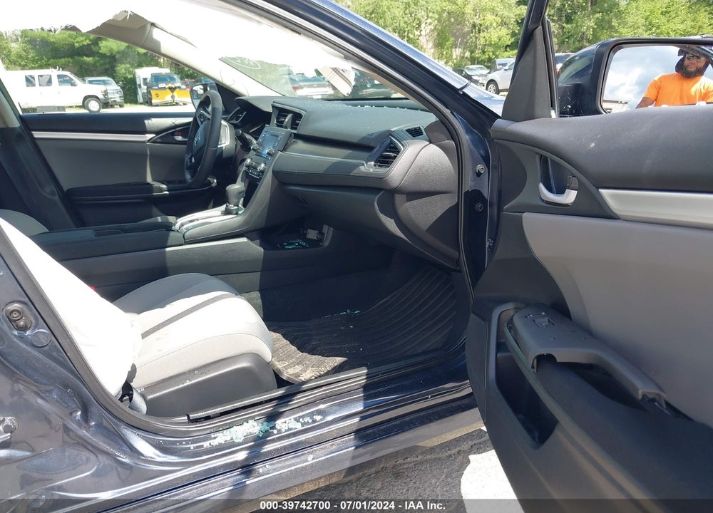 2021 HONDA CIVIC LX VIN: 2HGFC2F64MH520777