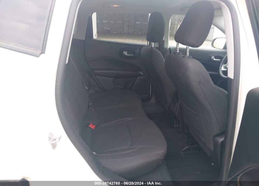 2018 JEEP COMPASS SPORT FWD VIN: 3C4NJCAB5JT495420