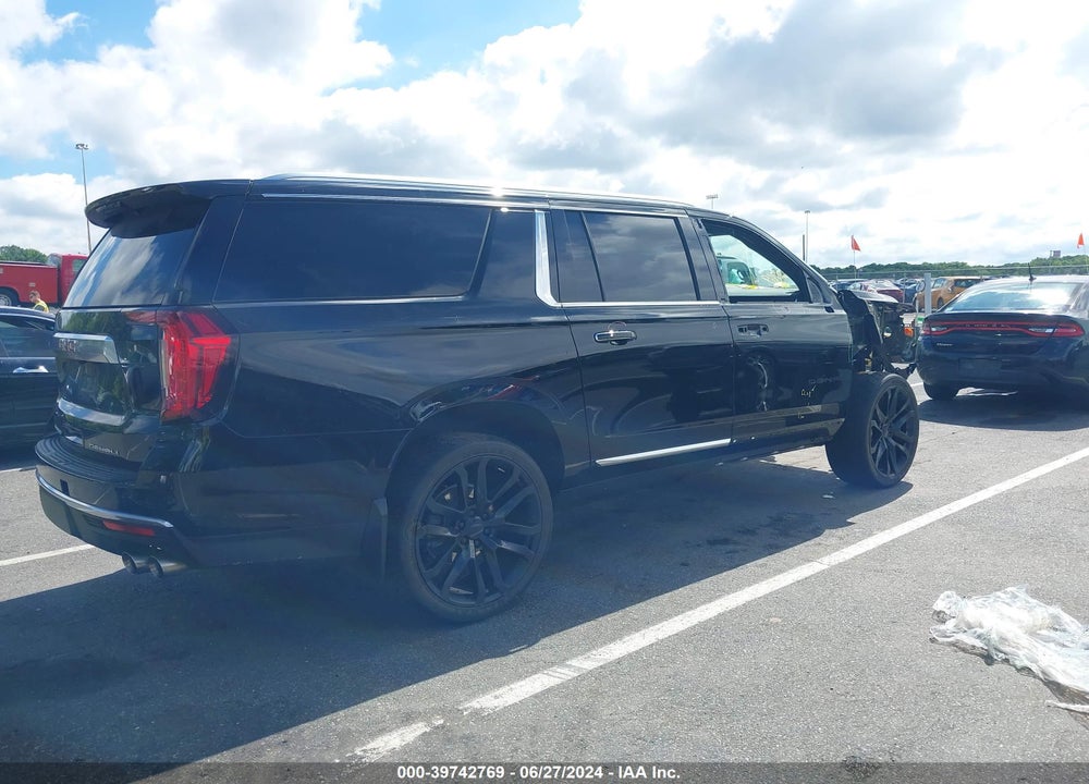 2022 GMC YUKON XL 4WD DENALI VIN: 1GKS2JKL3NR344154