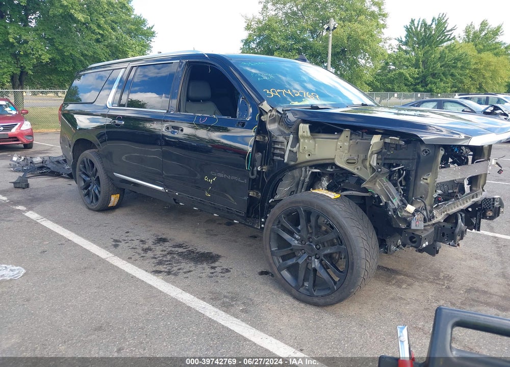 2022 GMC YUKON XL 4WD DENALI VIN: 1GKS2JKL3NR344154