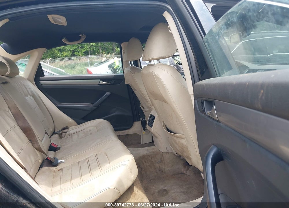 2013 VOLKSWAGEN PASSAT 2.5L SE VIN: 1VWBP7A39DC107815