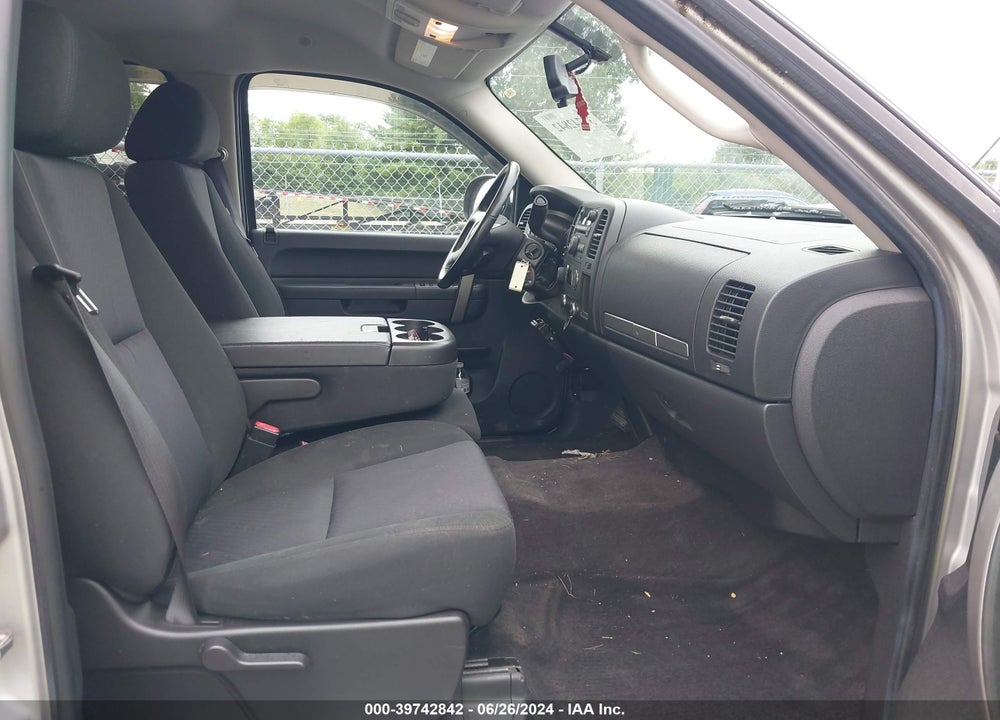 2010 CHEVROLET SILVERADO 1500 LT VIN: 3GCRKSE30AG282850
