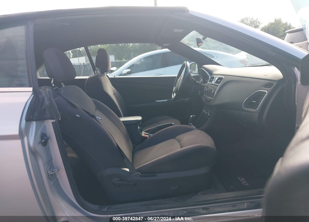 2012 CHRYSLER 200 TOURING VIN: 1C3BCBEG5CN246118