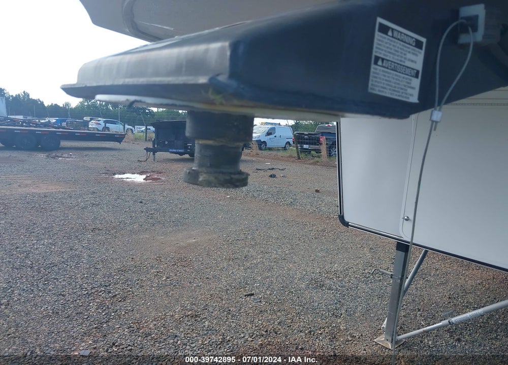 2012 FOREST RIVER WILDCAT 312BHX VIN: 4X4FWCG23CV025817