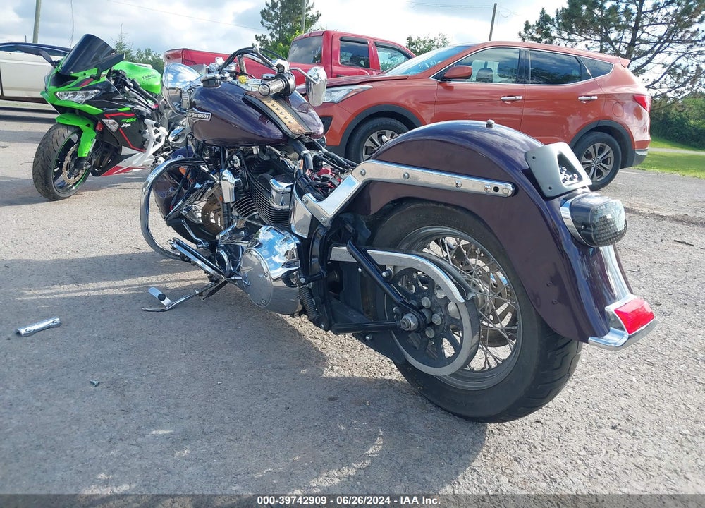 2010 HARLEY-DAVIDSON FLSTC VIN: 1HD1BW516AB029011