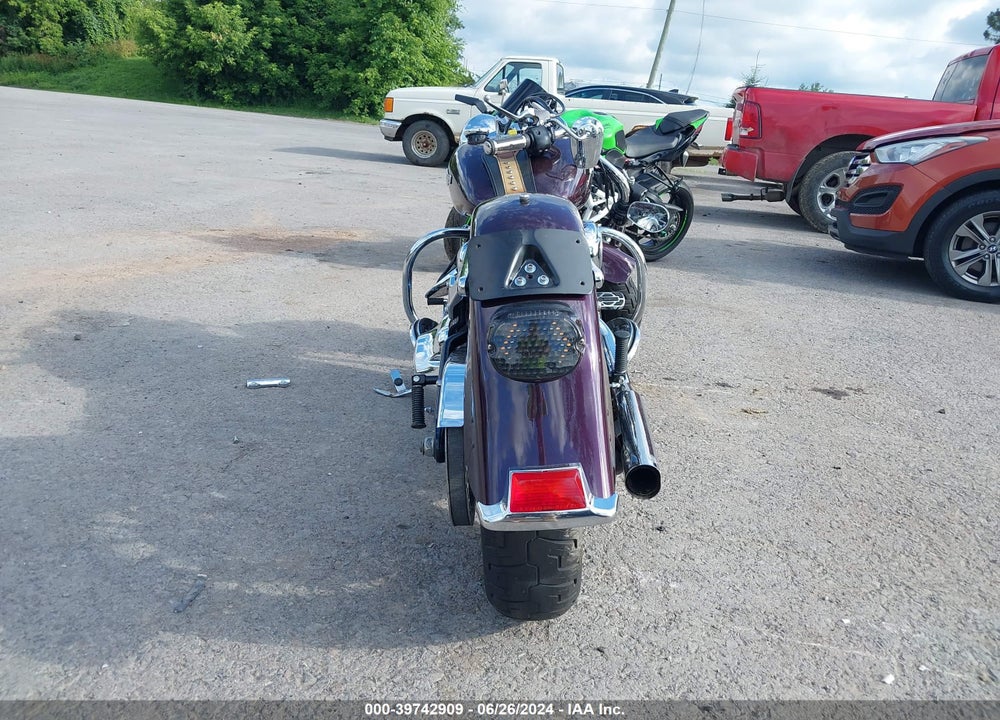 2010 HARLEY-DAVIDSON FLSTC VIN: 1HD1BW516AB029011
