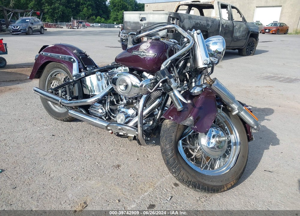 2010 HARLEY-DAVIDSON FLSTC VIN: 1HD1BW516AB029011